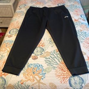 Men’s Fila sweat pants. XXL in black.
